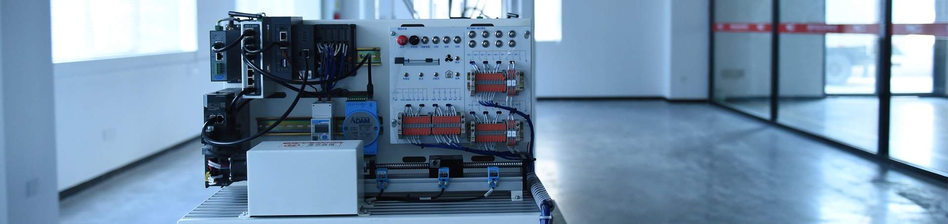 Industrial Automation and Robotics: Redefining Modern Industries